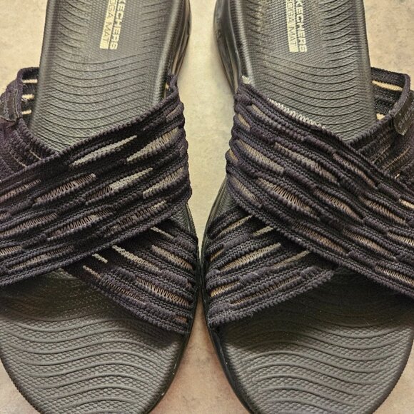 LIKE NEW: Skechers Women’s Waterproof Sunrise Slide Sandal, size 6 - Picture 7 of 8